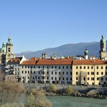 Ziegeldach rot