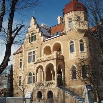 Ziegeldach rot