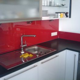 Küchenrückwand rot